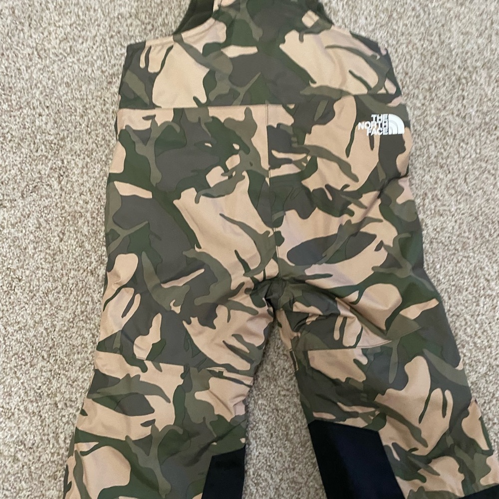 Brand New 3T Northface Snow Bibs